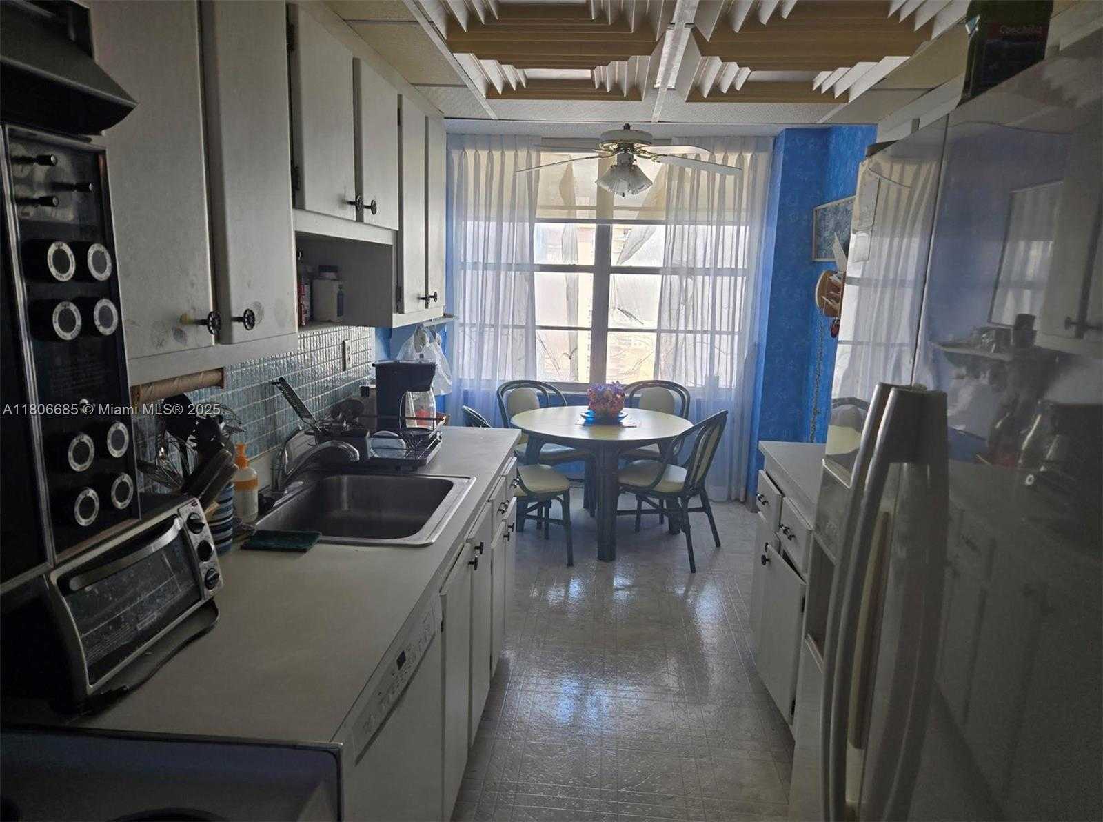 Small Image of 231 174TH ST #2020, Sunny Isles Beach Number 4