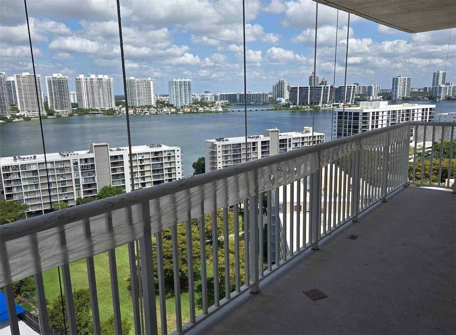 Small Image of 231 174TH ST #2020, Sunny Isles Beach Number 8