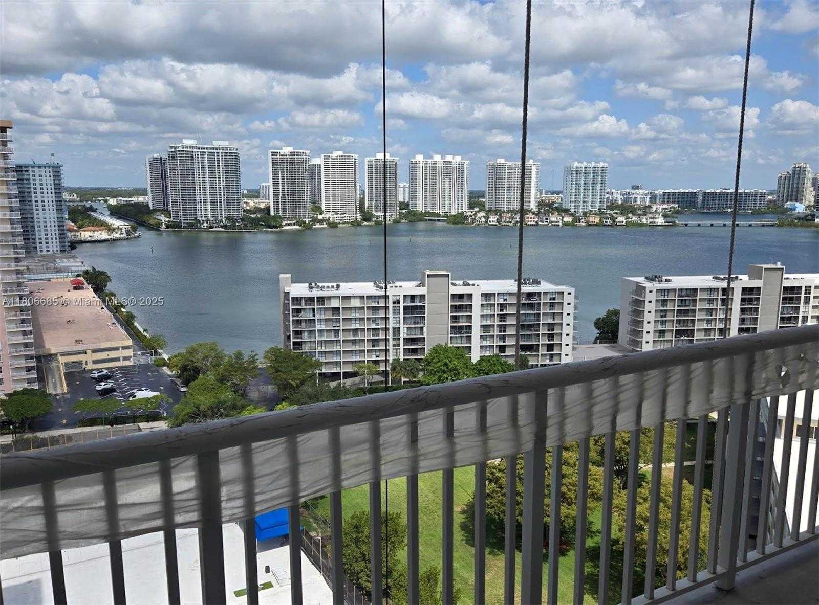 Small Image of 231 174TH ST #2020, Sunny Isles Beach Number 9