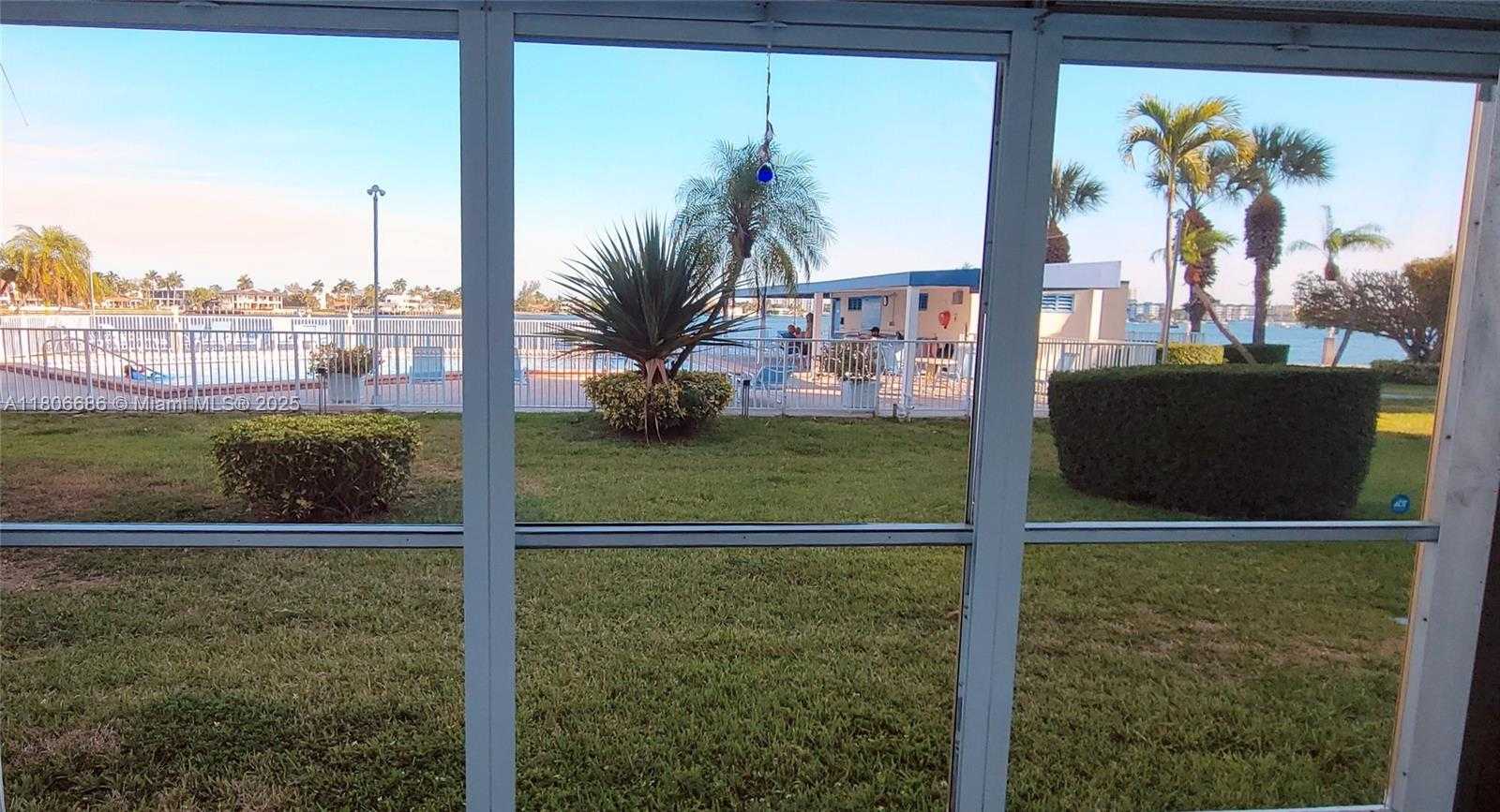 Small Image of 3010 MARCOS DR #R110, Aventura Number 13