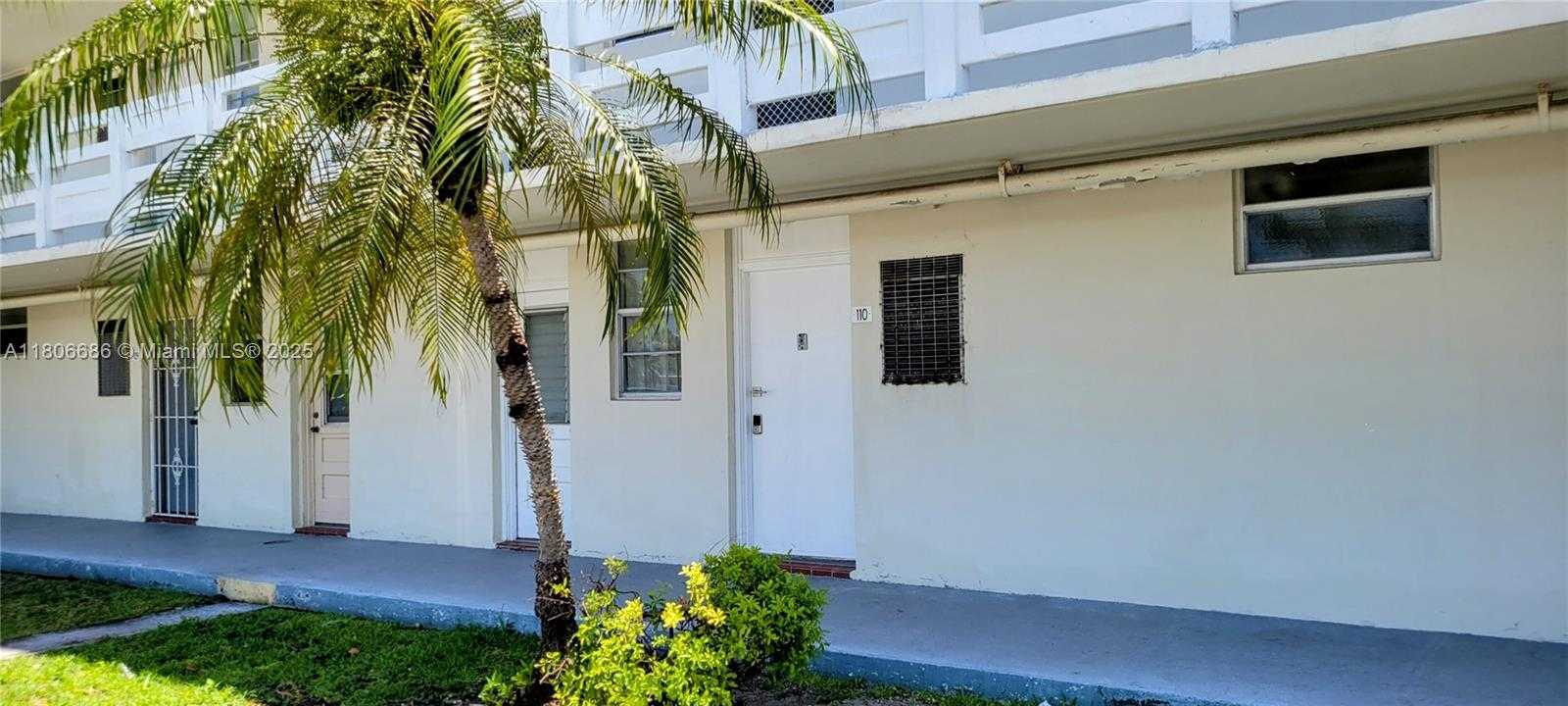 Small Image of 3010 MARCOS DR #R110, Aventura Number 15