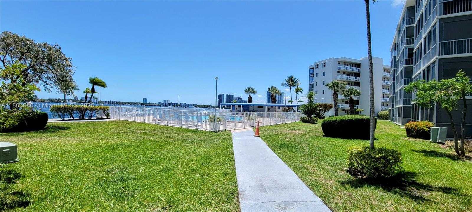 Small Image of 3010 MARCOS DR #R110, Aventura Number 17