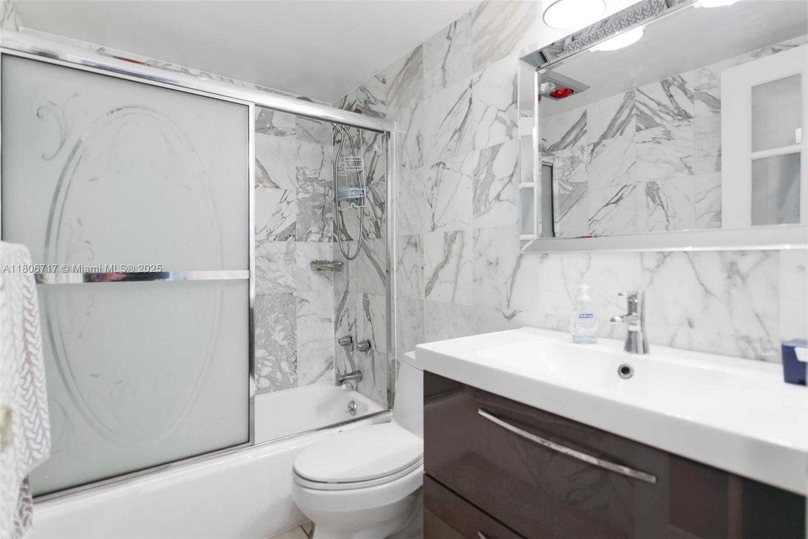 Small Image of 1980 SOUTH OCEAN DR #11C, Hallandale Beach Number 15