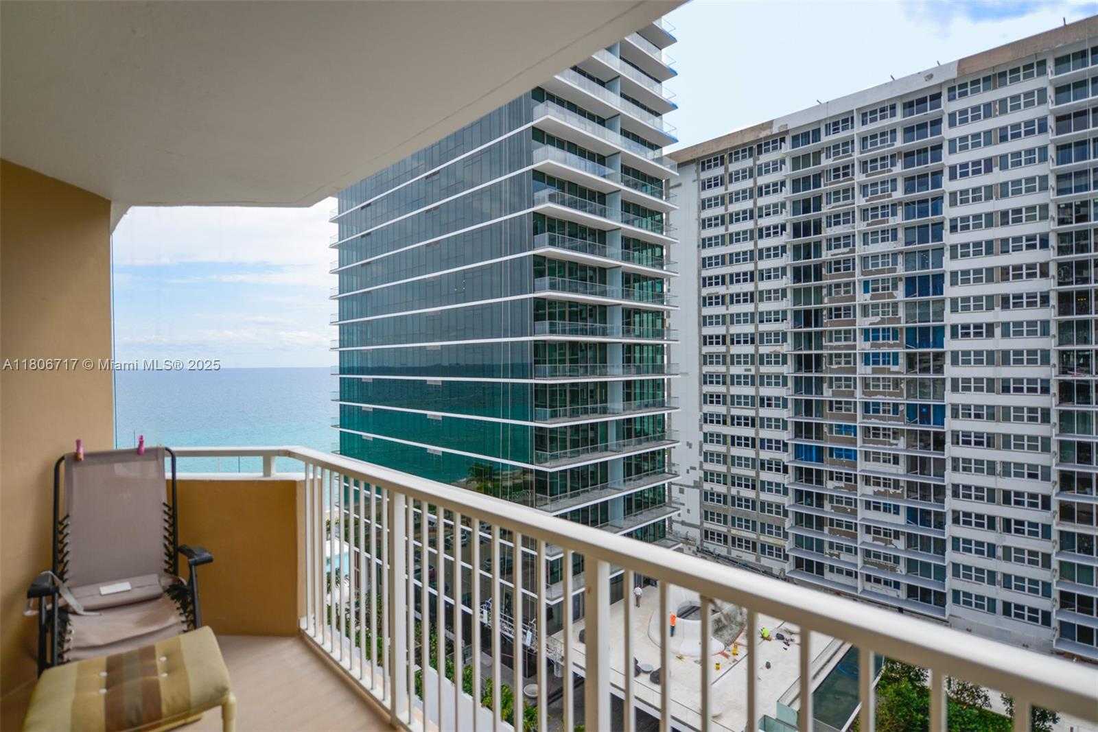 Small Image of 1980 SOUTH OCEAN DR #11C, Hallandale Beach Number 3