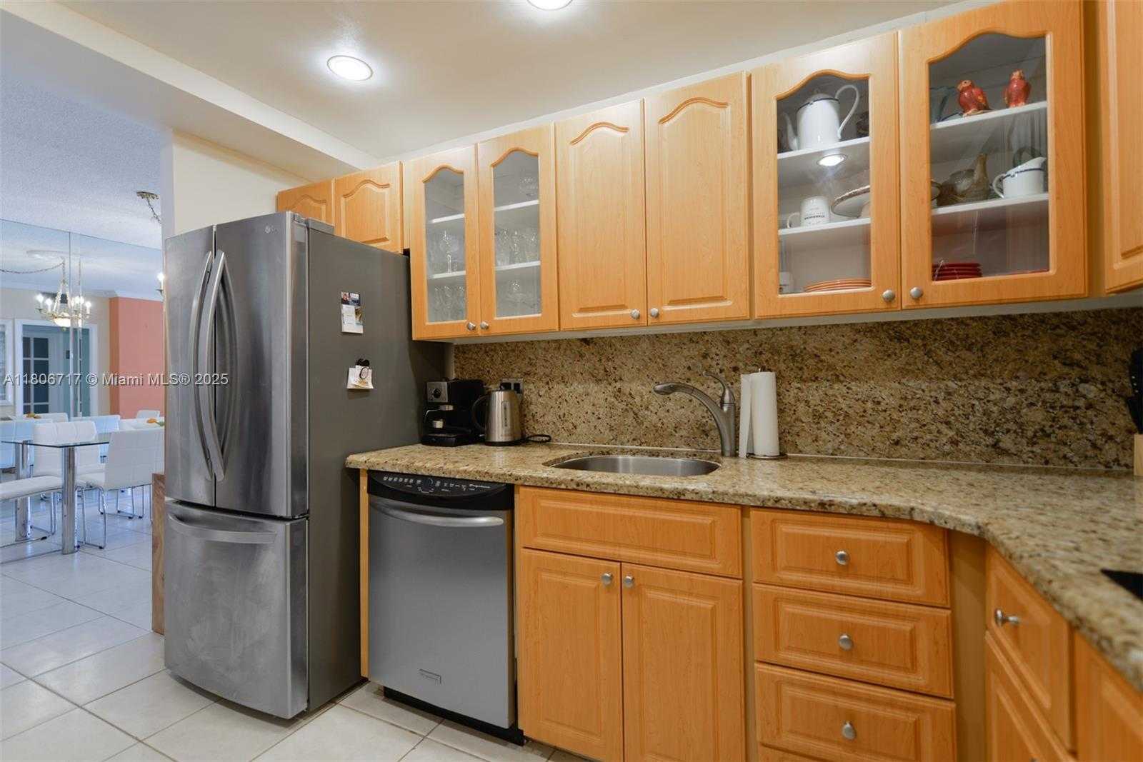 Small Image of 1980 SOUTH OCEAN DR #11C, Hallandale Beach Number 8