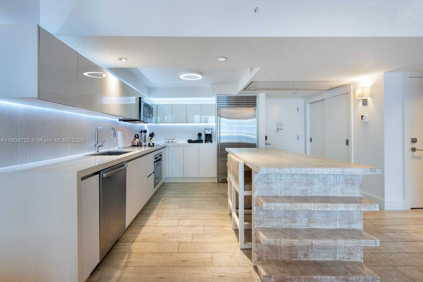 Small Image of 102 24TH ST #1012, Miami Beach Number 15