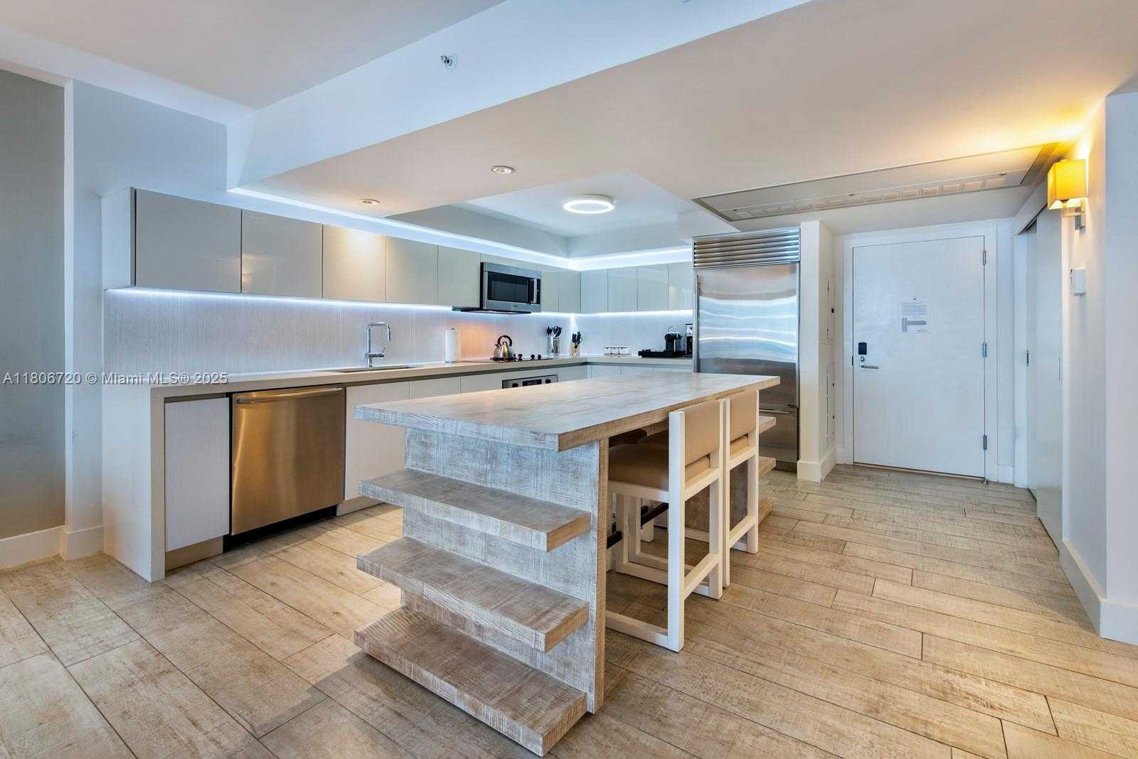 Small Image of 102 24TH ST #1012, Miami Beach Number 5