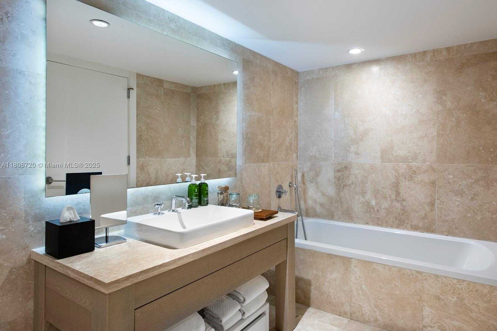 Small Image of 102 24TH ST #1012, Miami Beach Number 7