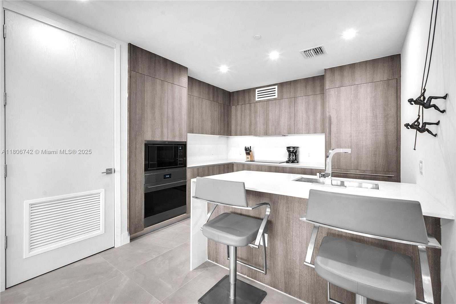 Small Image of 17550 COLLINS AVE #603, Sunny Isles Beach Number 10