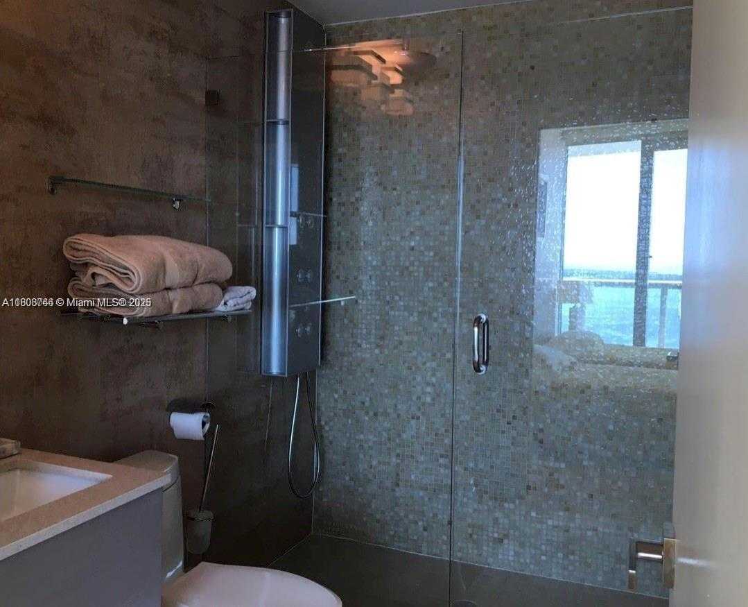 Small Image of 888 BISCAYNE BLVD #3908, Miami Number 10