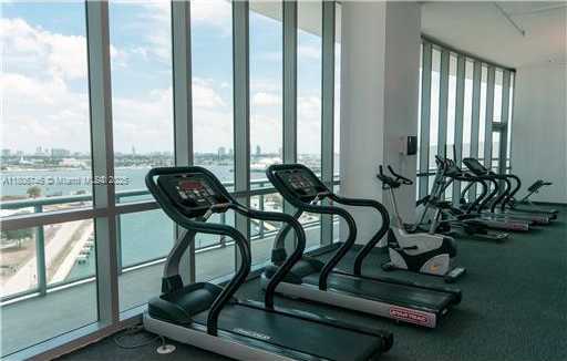 Small Image of 888 BISCAYNE BLVD #3908, Miami Number 16