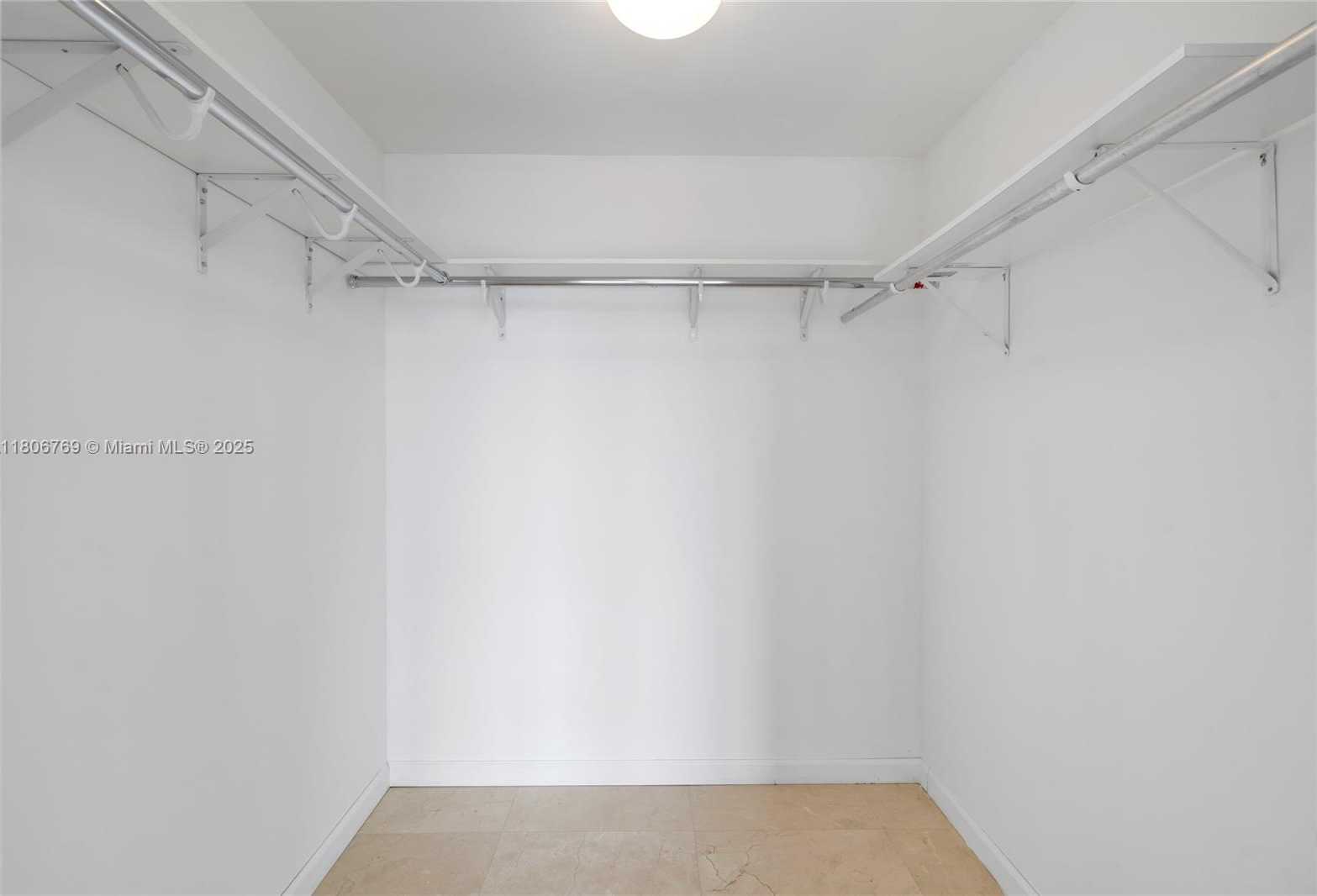 Small Image of 495 BRICKELL AVE #2709, Miami Number 21