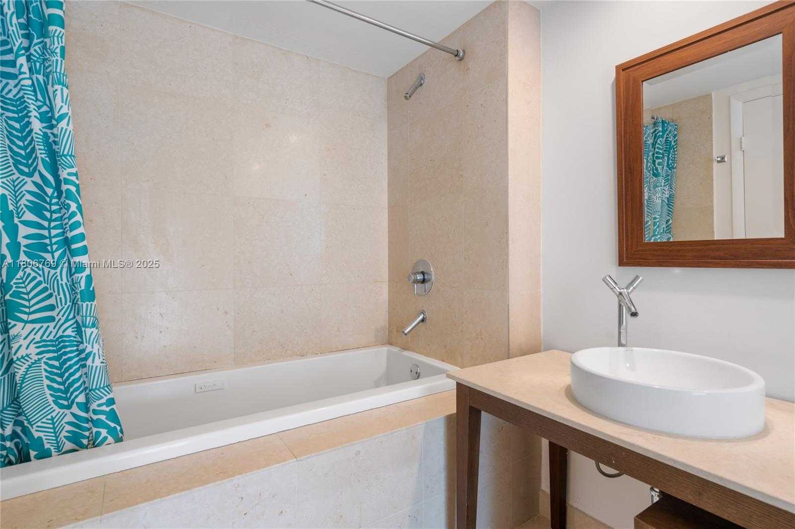 Small Image of 495 BRICKELL AVE #2709, Miami Number 22