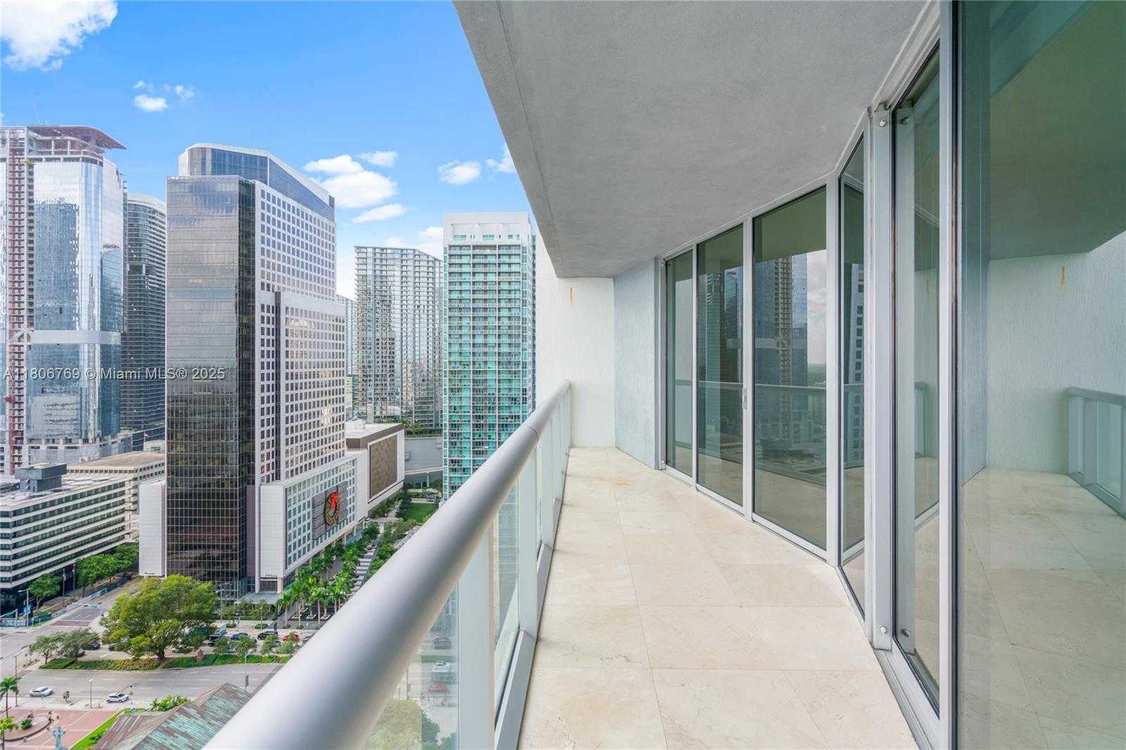 Small Image of 495 BRICKELL AVE #2709, Miami Number 3