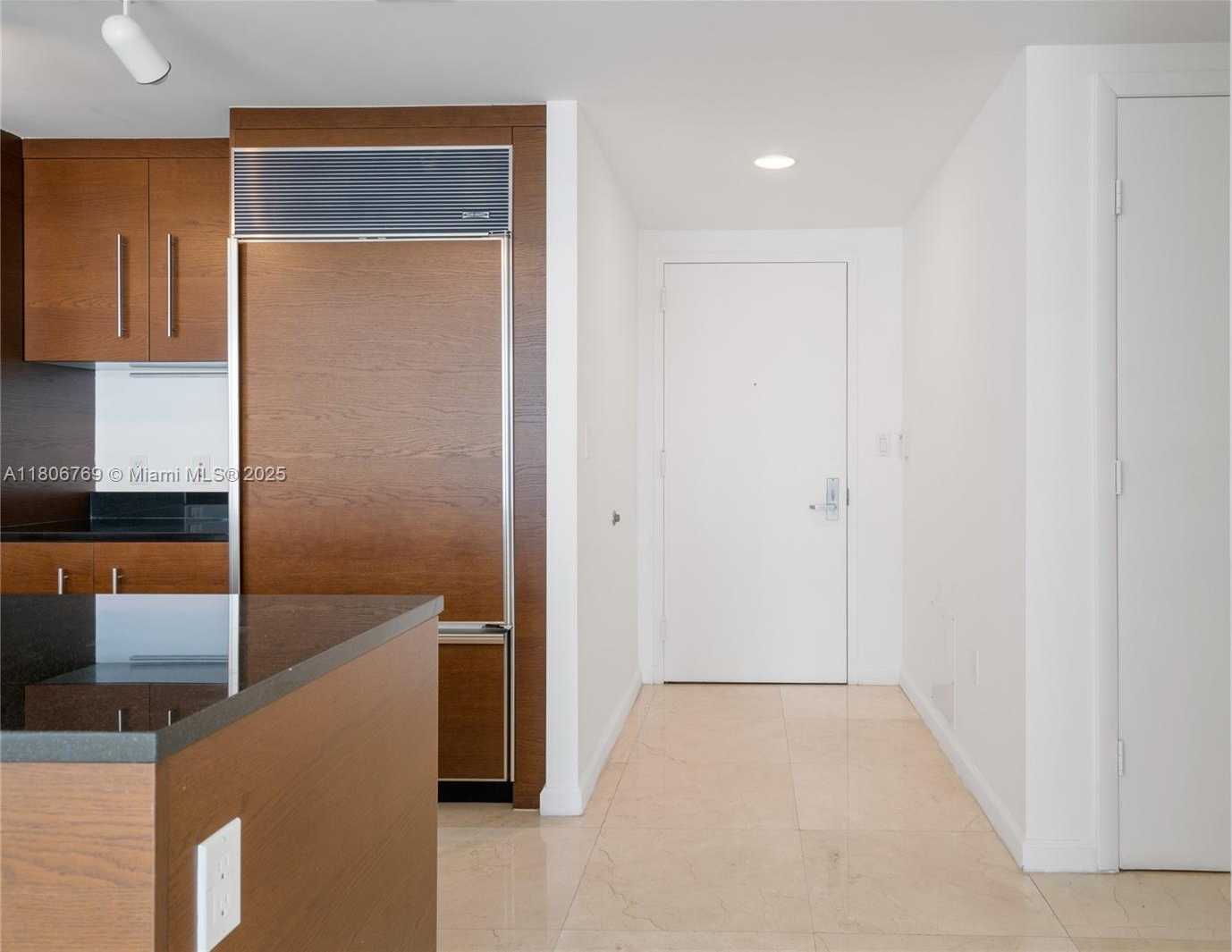 Small Image of 495 BRICKELL AVE #2709, Miami Number 5