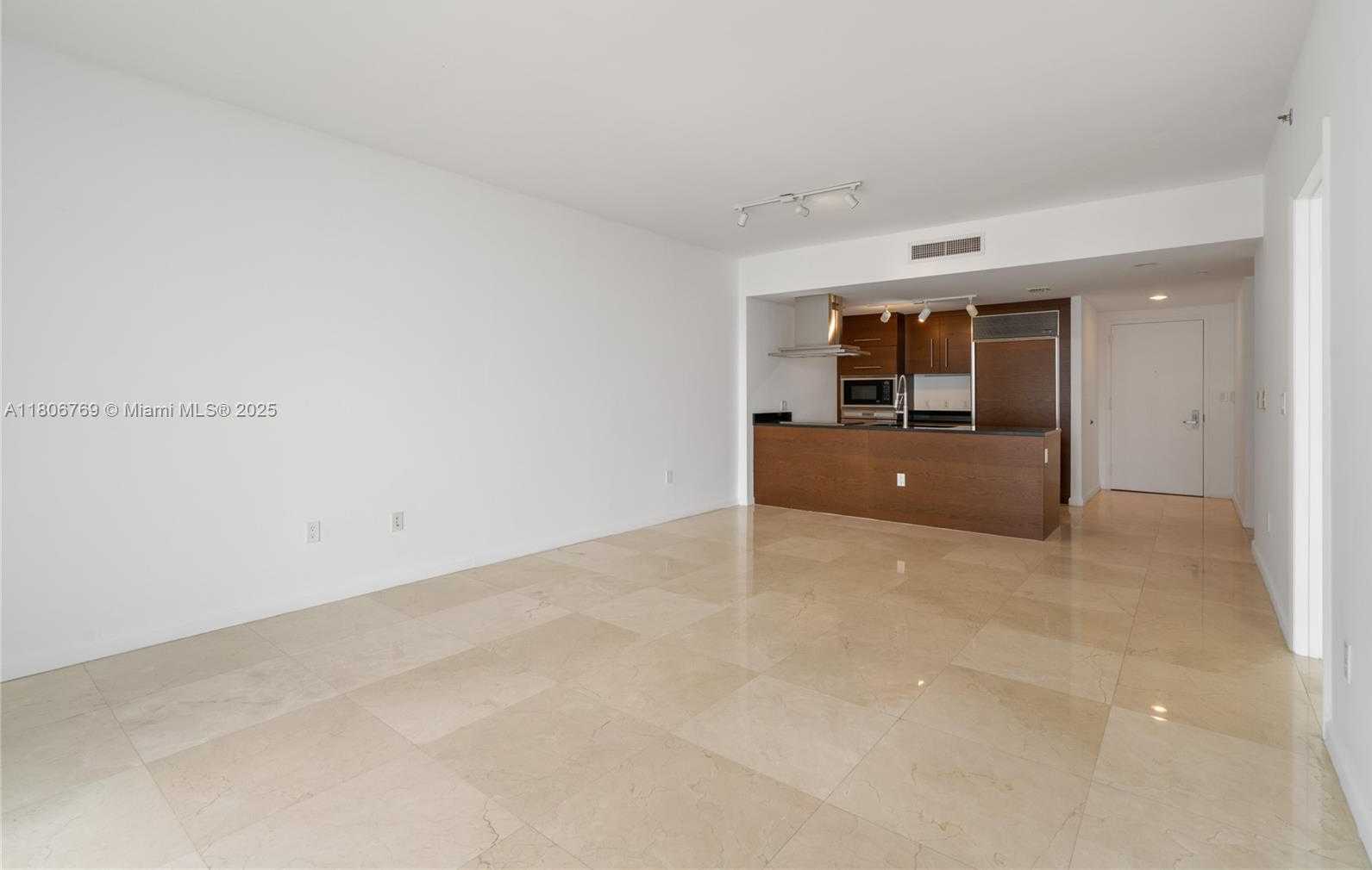 Small Image of 495 BRICKELL AVE #2709, Miami Number 8