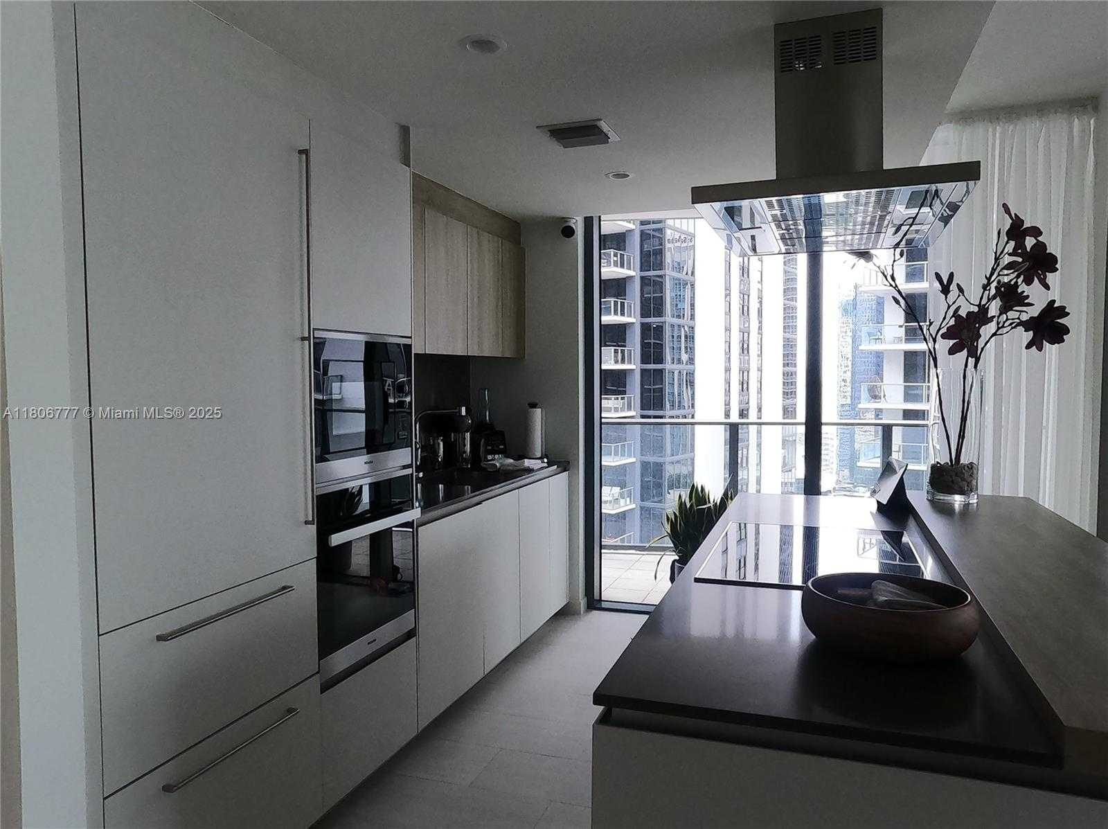 Small Image of 1000 BRICKELL PLZ #2301, Miami Number 13