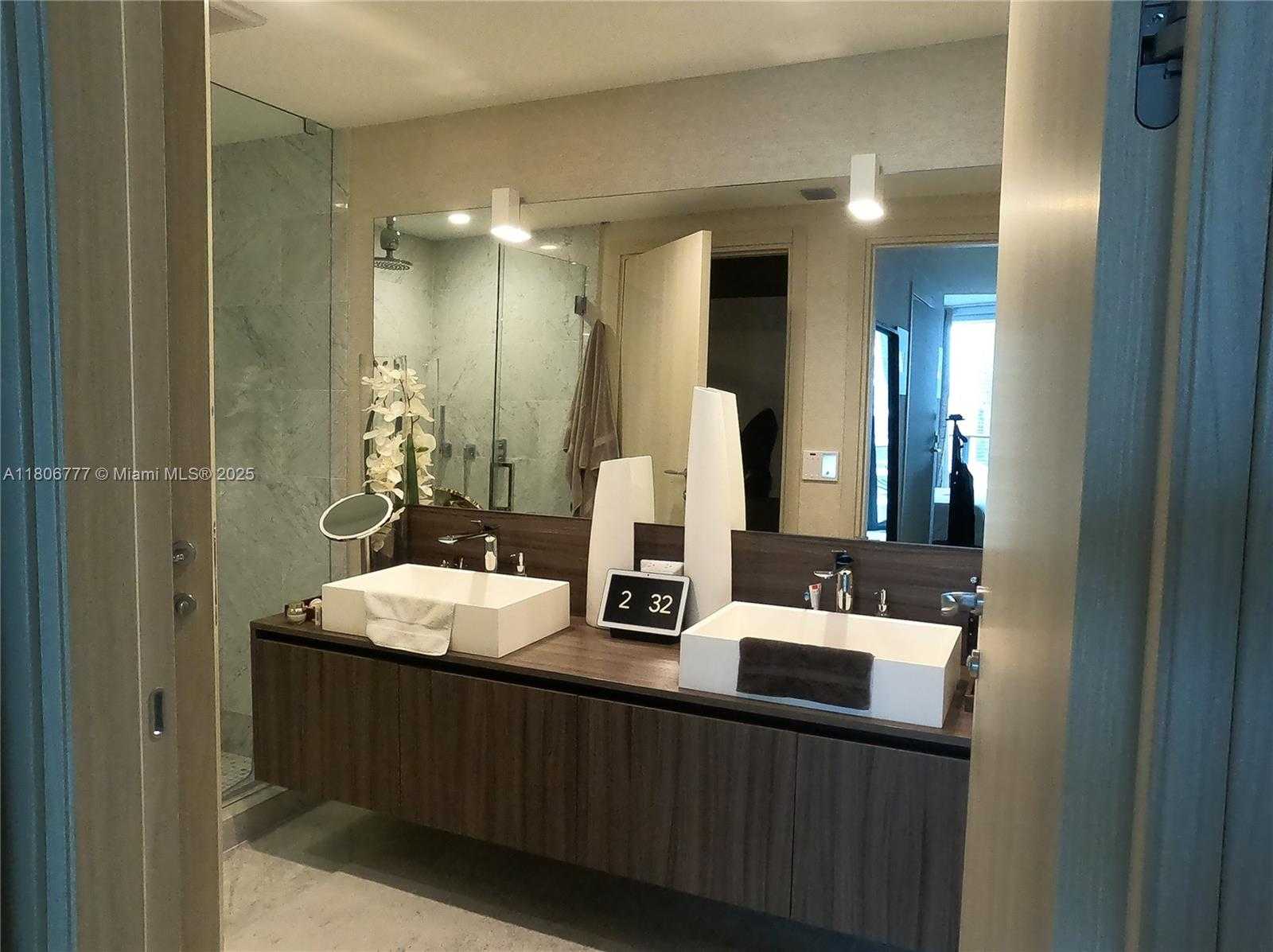 Small Image of 1000 BRICKELL PLZ #2301, Miami Number 15