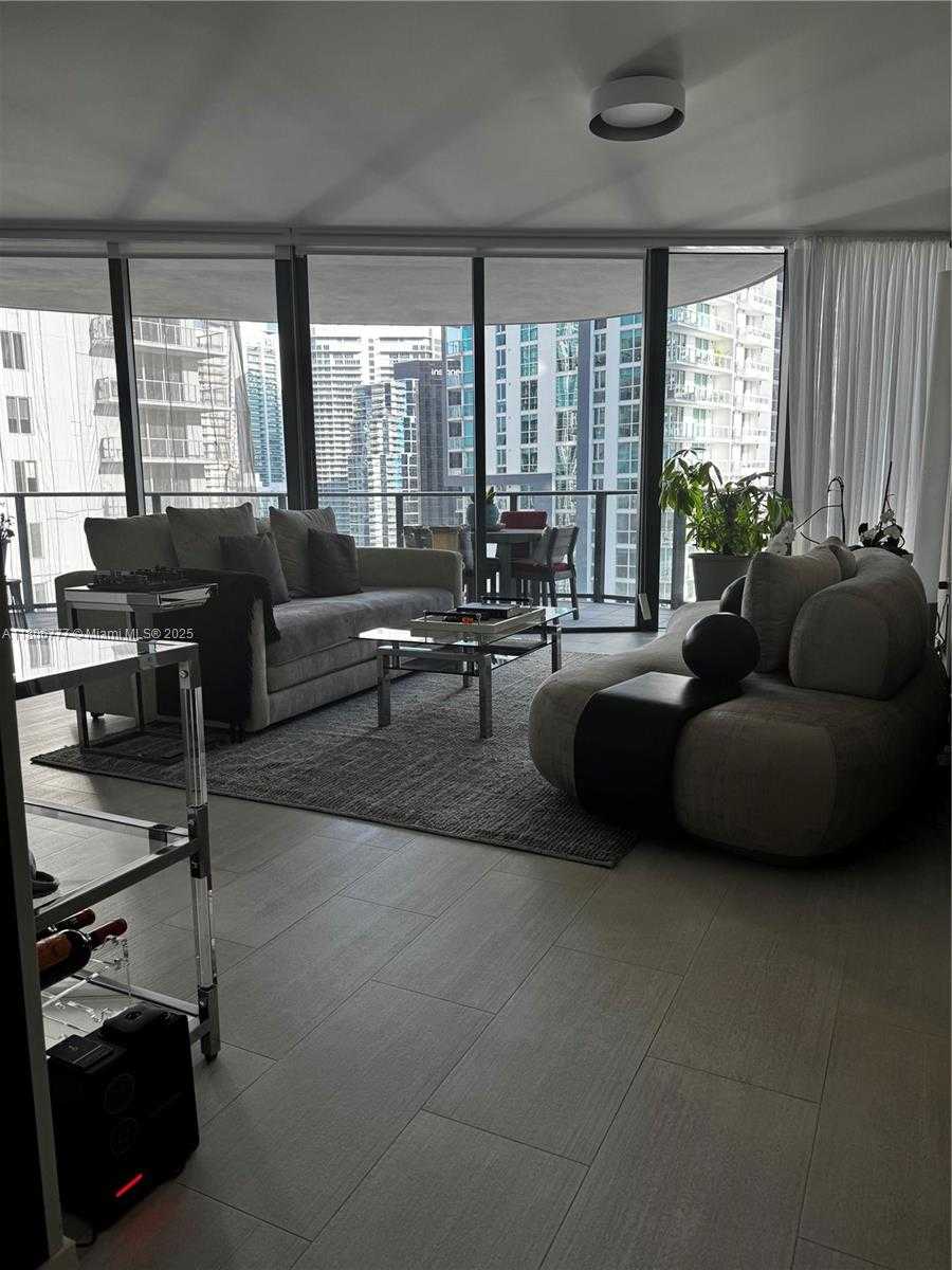 Small Image of 1000 BRICKELL PLZ #2301, Miami Number 6