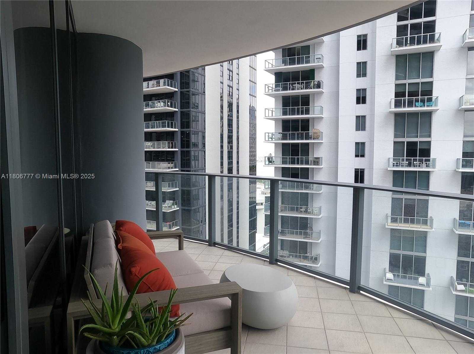 Small Image of 1000 BRICKELL PLZ #2301, Miami Number 9