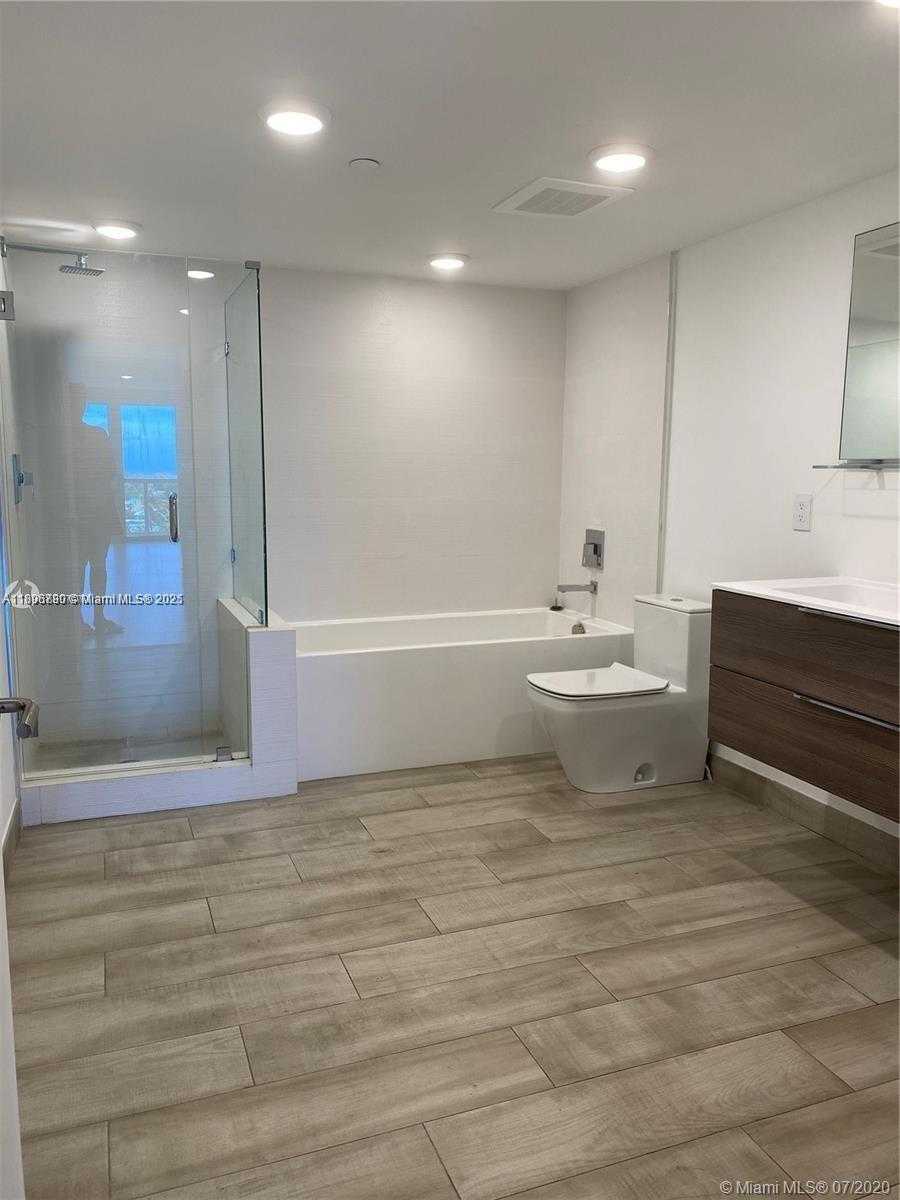 Small Image of 9261 EAST BAY HARBOR DR #704, Bay Harbor Islands Number 12