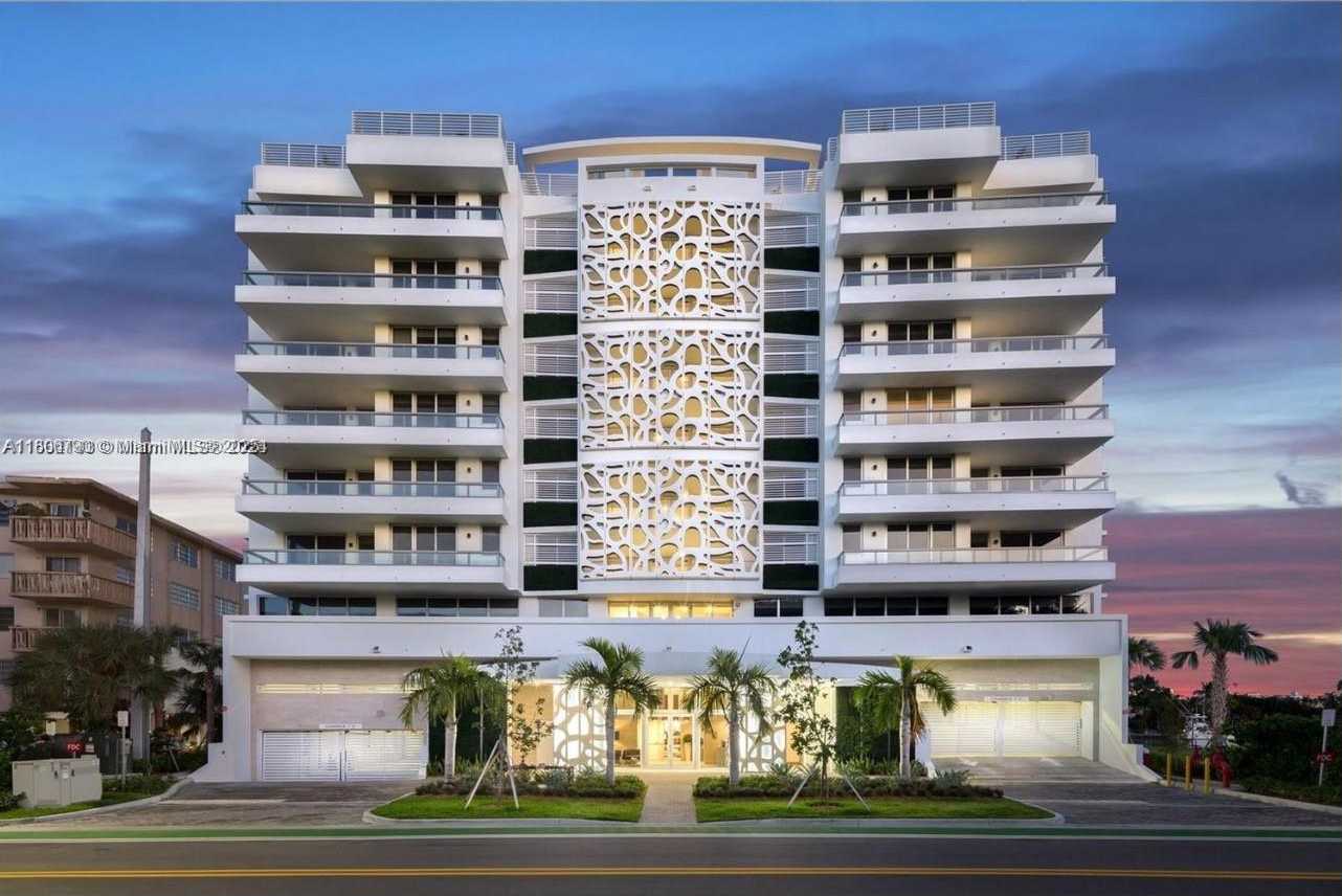 Small Image of 9261 EAST BAY HARBOR DR #704, Bay Harbor Islands Number 14