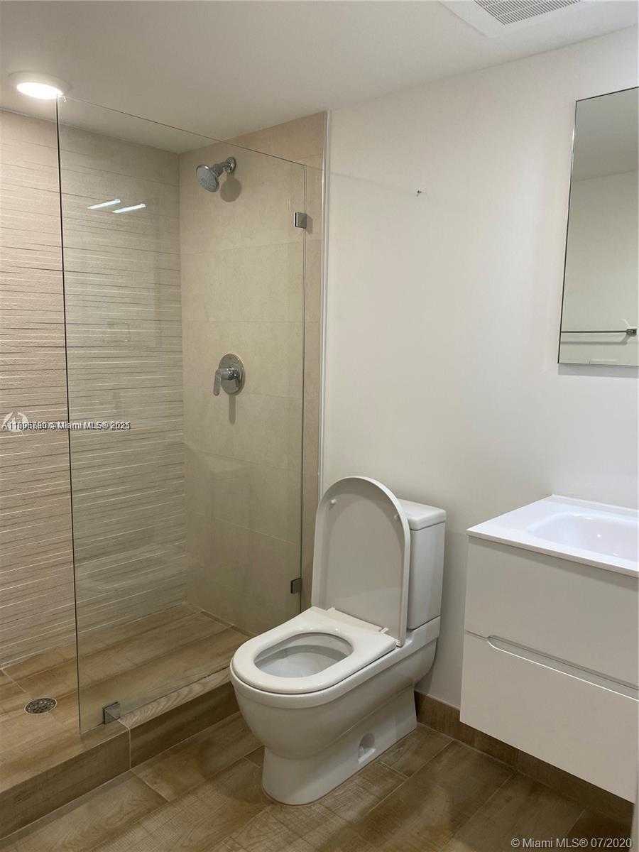 Small Image of 9261 EAST BAY HARBOR DR #704, Bay Harbor Islands Number 7