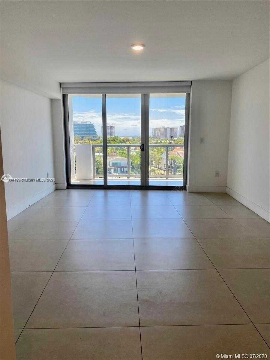 Small Image of 9261 EAST BAY HARBOR DR #704, Bay Harbor Islands Number 8