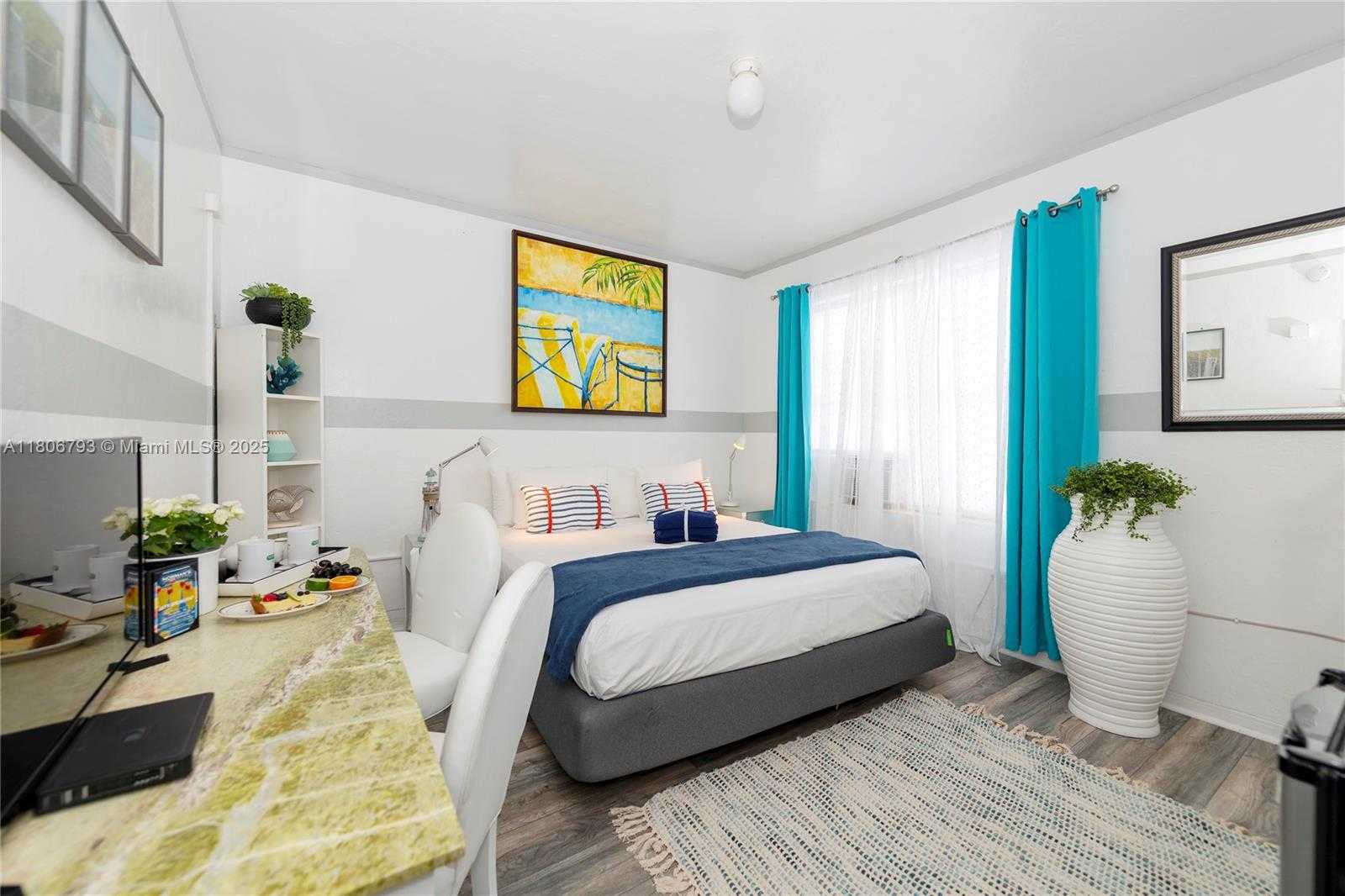 Small Image of 6760 COLLINS AVE #17, Miami Beach Number 7