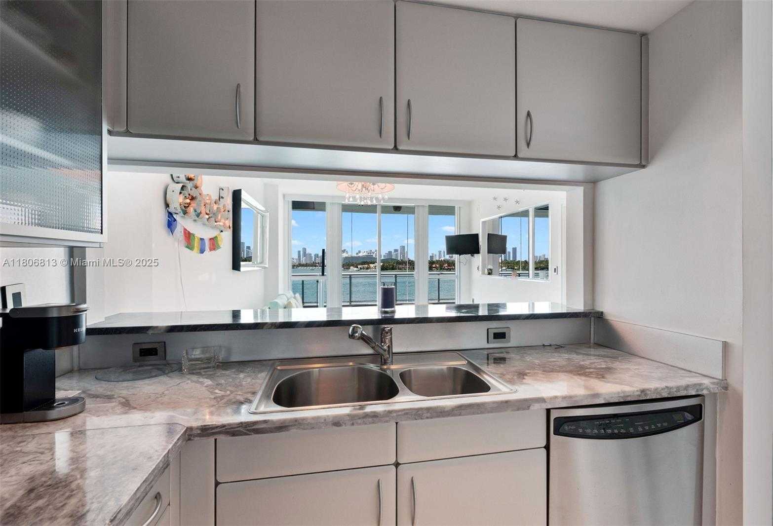 Small Image of 540 WEST AVE #513, Miami Beach Number 12
