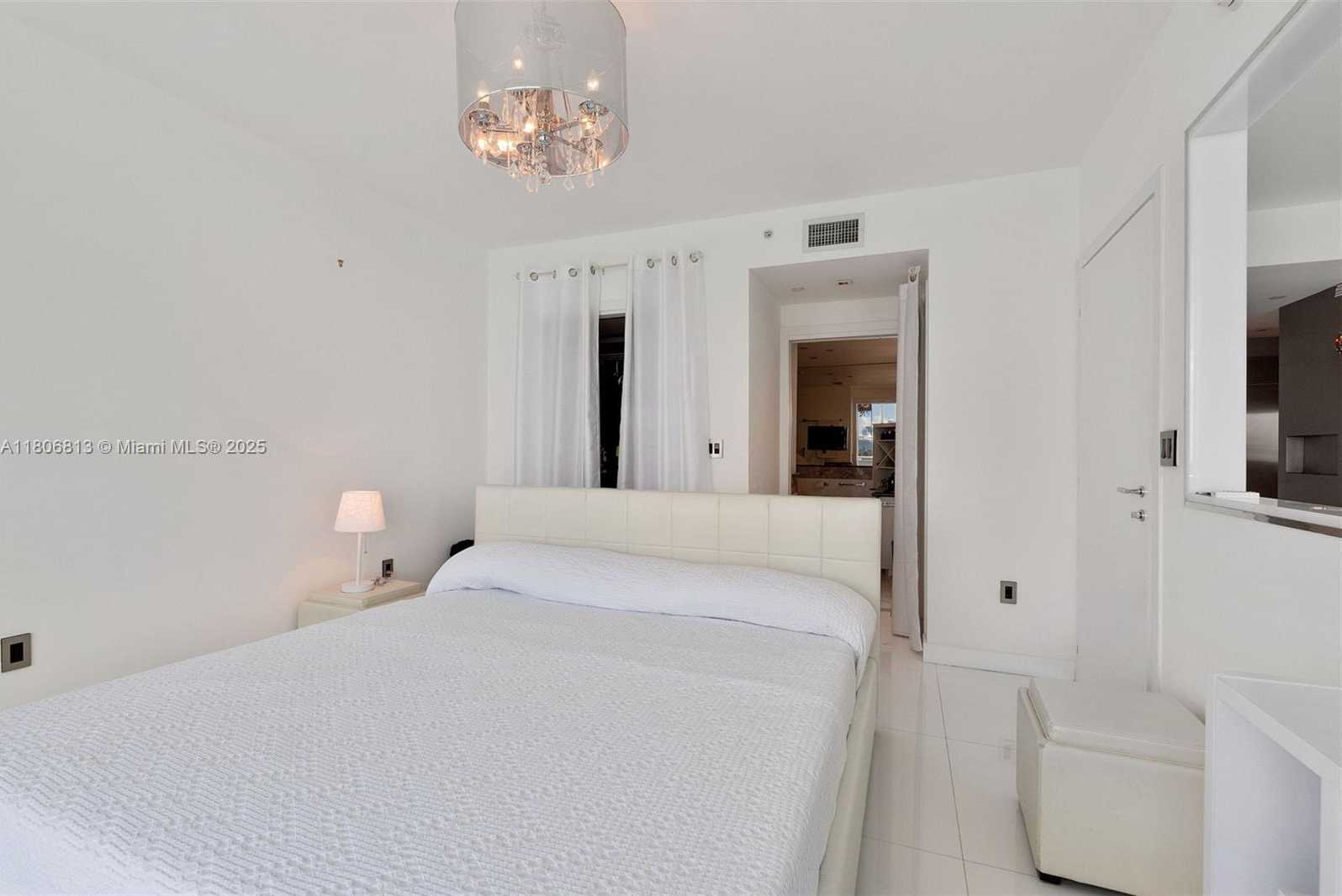 Small Image of 540 WEST AVE #513, Miami Beach Number 13