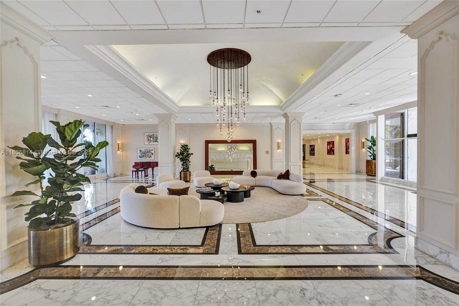 Small Image of 5600 COLLINS AVE #5C, Miami Beach Number 3