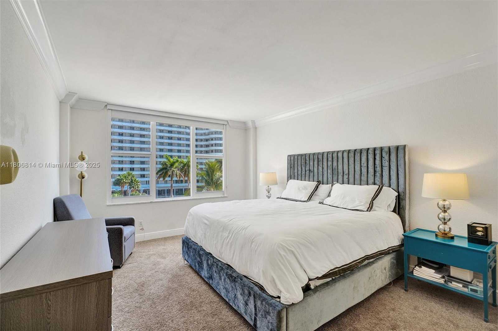 Small Image of 5600 COLLINS AVE #5C, Miami Beach Number 5