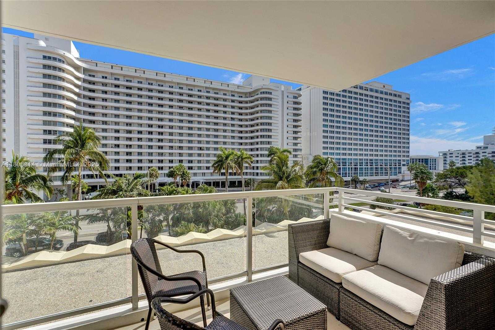 Small Image of 5600 COLLINS AVE #5C, Miami Beach Number 8