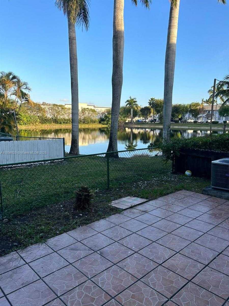 Small Image of 5725 NORTH WEST 109TH AVE #24, Doral Number 20