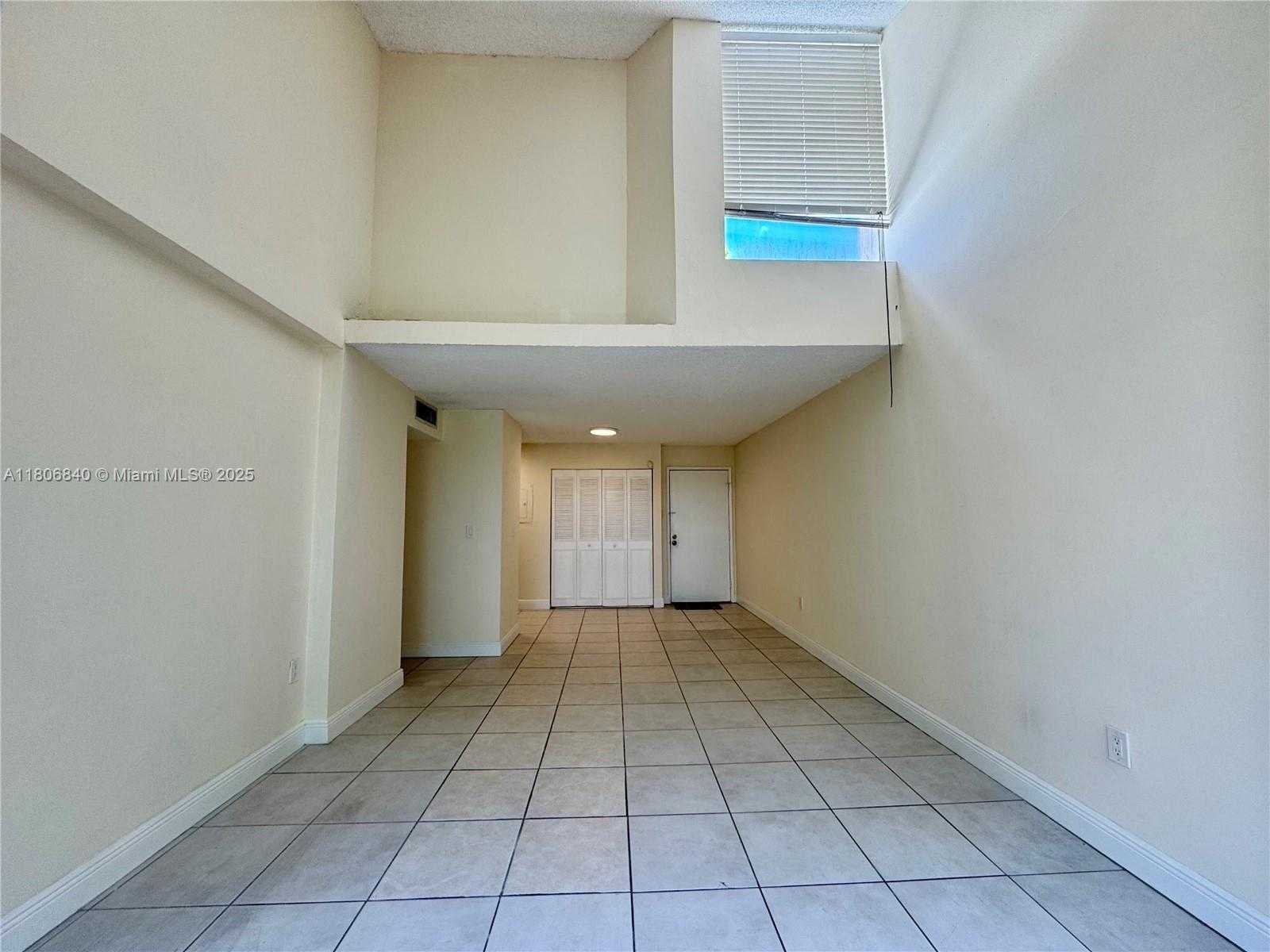 Small Image of 8810 FONTAINEBLEAU BLVD #318, Miami Number 10