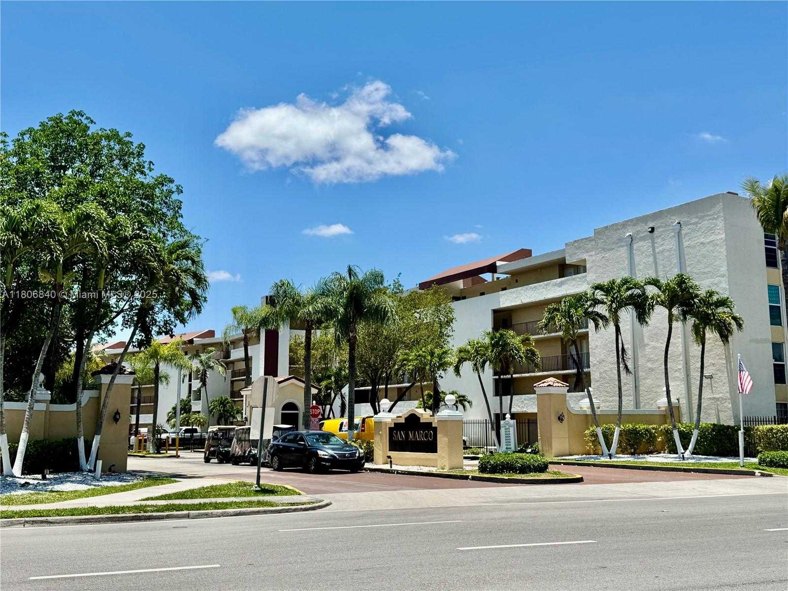 Small Image of 8810 FONTAINEBLEAU BLVD #318, Miami Number 62