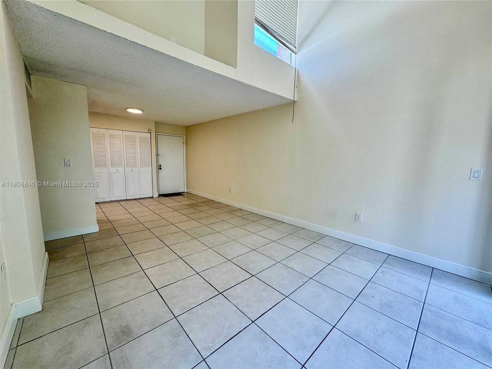 Small Image of 8810 FONTAINEBLEAU BLVD #318, Miami Number 8
