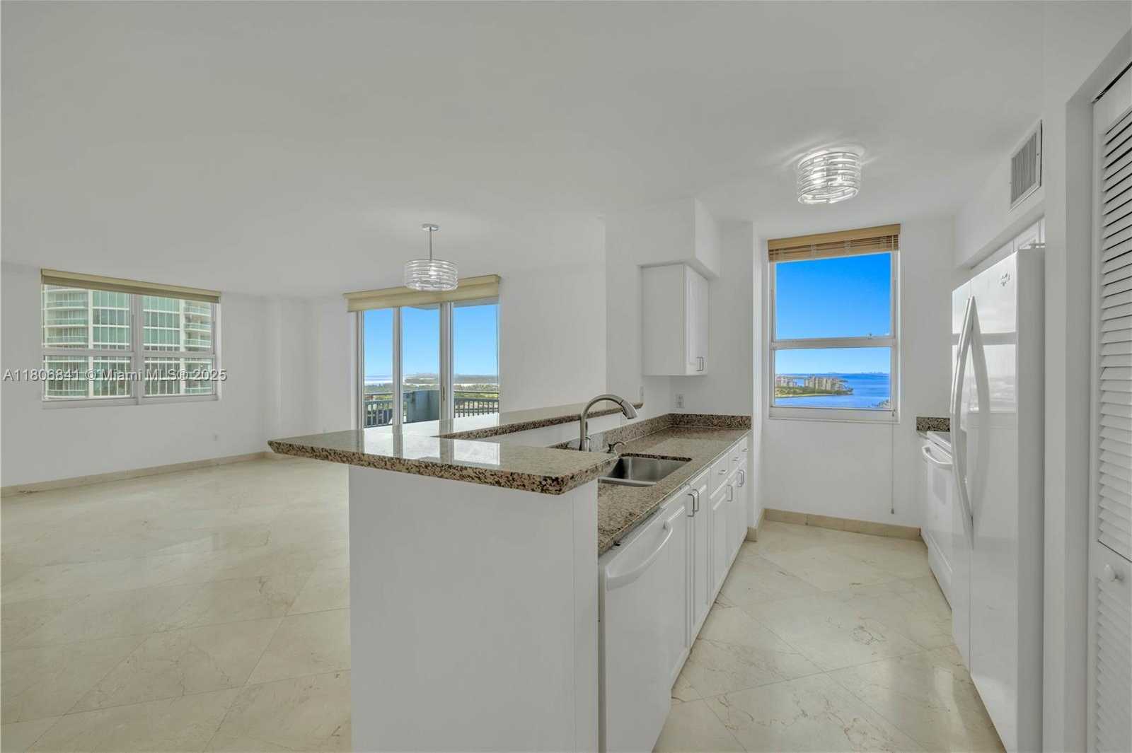 Small Image of 90 ALTON RD #1902, Miami Beach Number 10