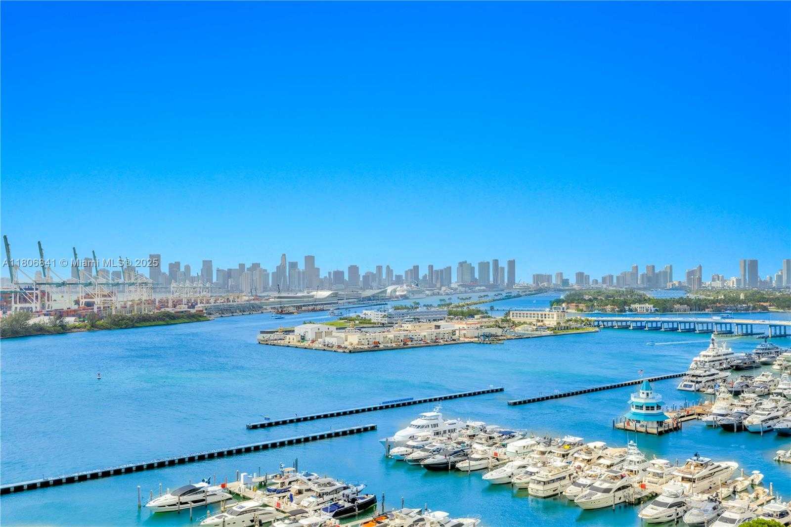 Small Image of 90 ALTON RD #1902, Miami Beach Number 2