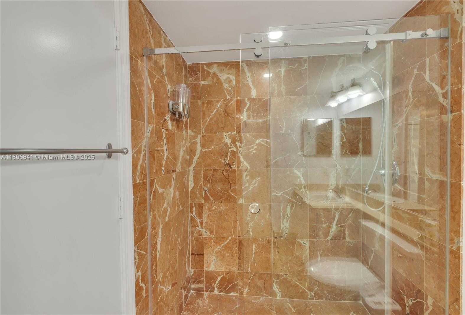 Small Image of 90 ALTON RD #1902, Miami Beach Number 20