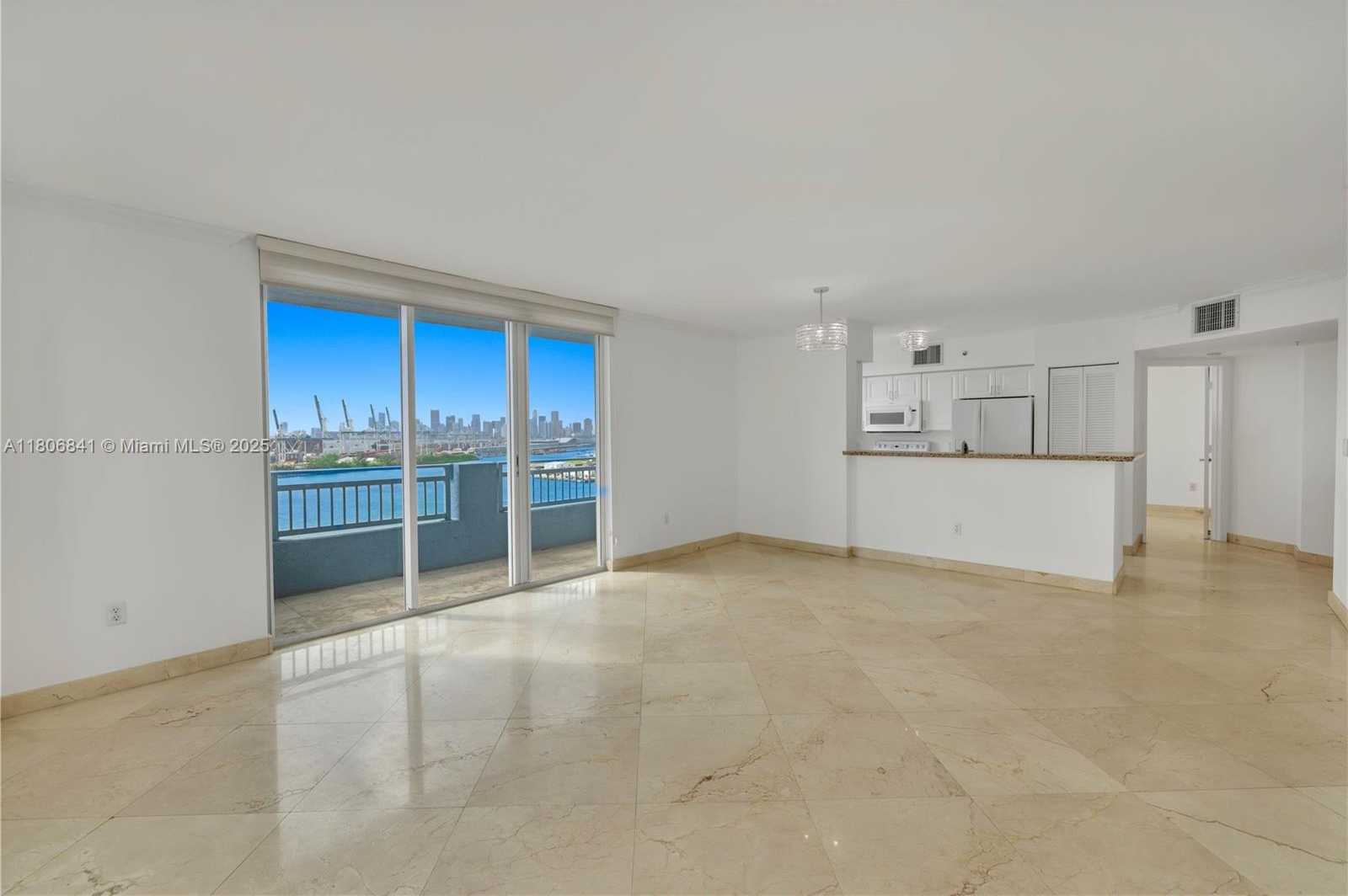 Small Image of 90 ALTON RD #1902, Miami Beach Number 9