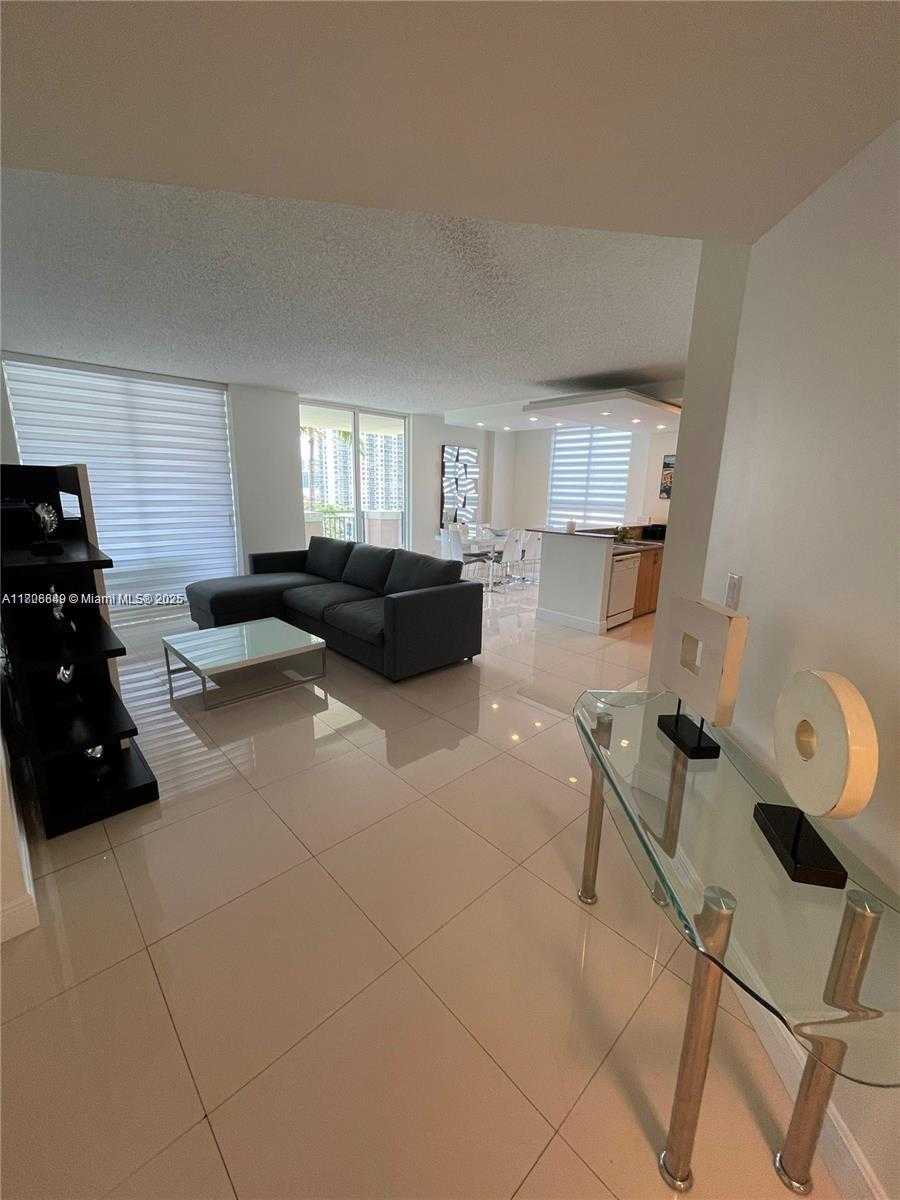 Small Image of 17555 ATLANTIC BLVD #702, Sunny Isles Beach Number 8