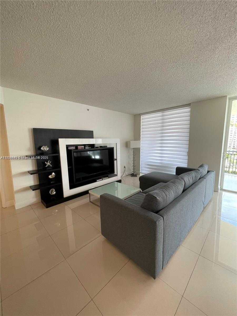 Small Image of 17555 ATLANTIC BLVD #702, Sunny Isles Beach Number 9