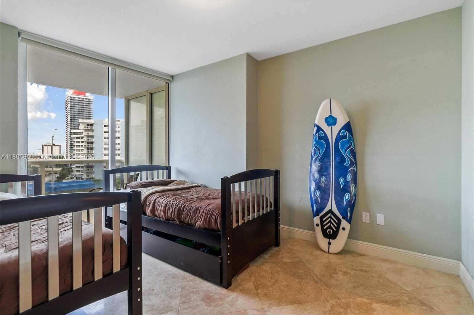Small Image of 1800 SOUTH OCEAN DR #608, Hallandale Beach Number 19