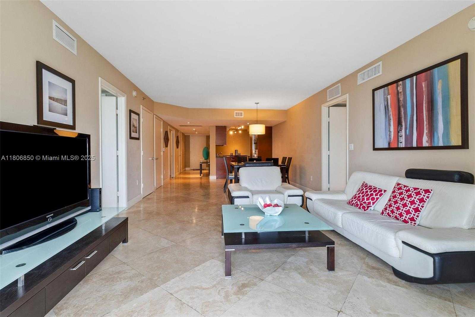 Small Image of 1800 SOUTH OCEAN DR #608, Hallandale Beach Number 4