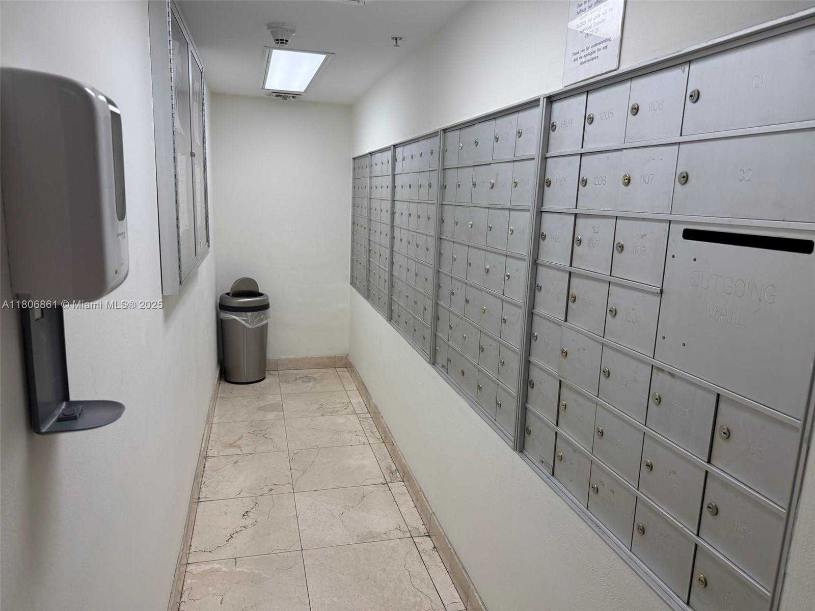 Small Image of 170 SOUTH EAST 14TH ST #1105, Miami Number 27