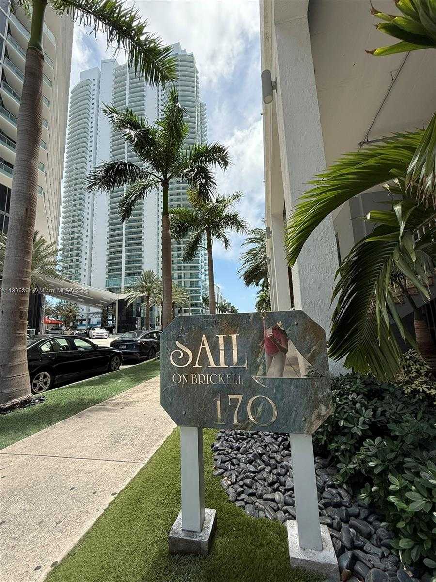 Small Image of 170 SOUTH EAST 14TH ST #1105, Miami Number 3