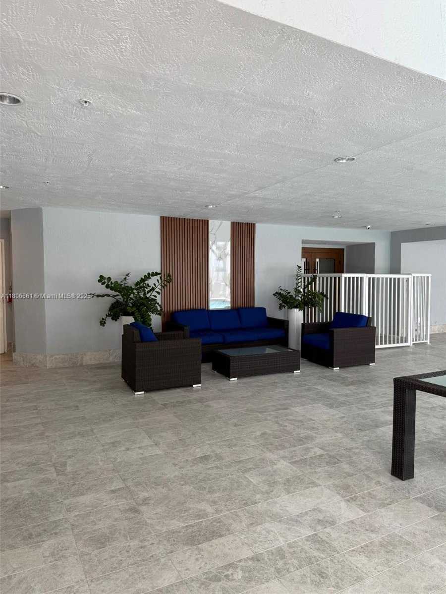 Small Image of 170 SOUTH EAST 14TH ST #1105, Miami Number 40