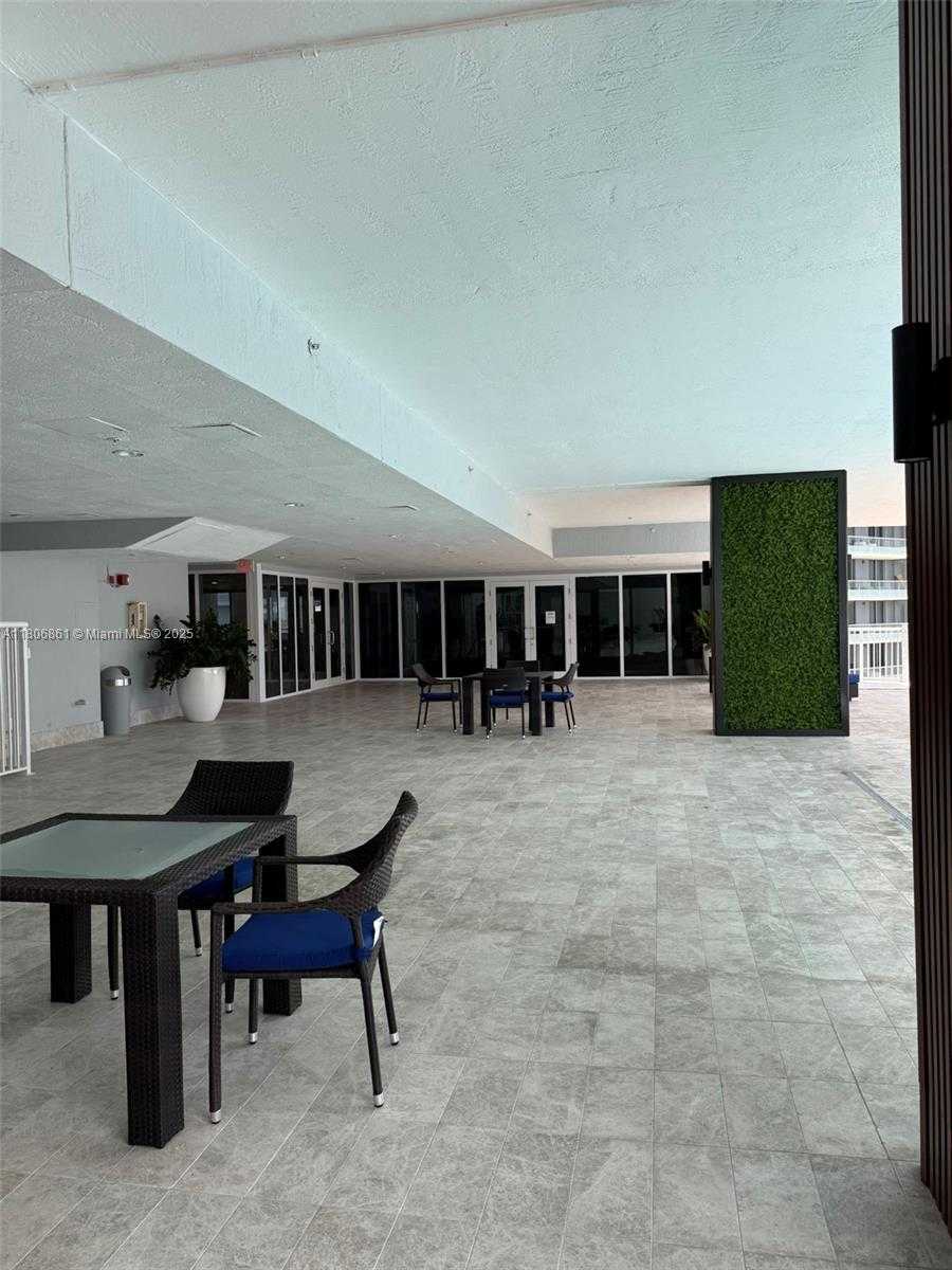 Small Image of 170 SOUTH EAST 14TH ST #1105, Miami Number 41